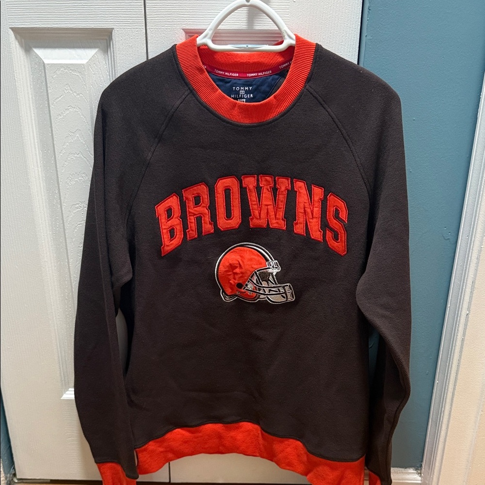 Tommy Hilfiger Men's Brown and Orange Crewneck Sweater - Picture 1 of 6